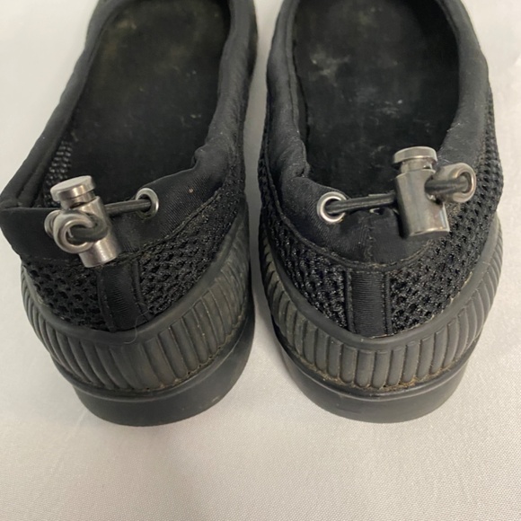 Reaction Kenneth Cole Shoes Black Flats with Draw String Summer Beach Size 8 - Picture 4 of 7